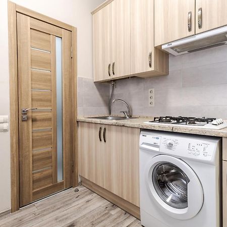 Creamy Apartment Lviv Ngoại thất bức ảnh