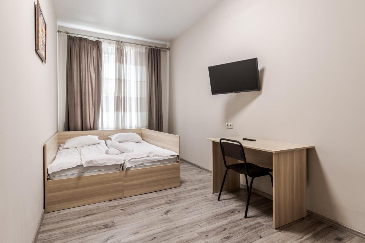 Creamy Apartment Lviv Ngoại thất bức ảnh